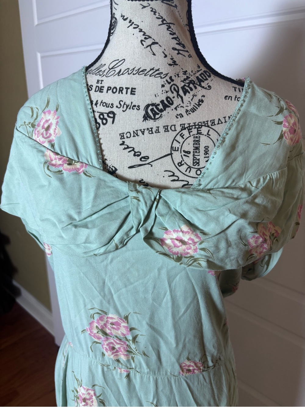 April Cornell Vintage Rayon Dress Portrait Neckline Floral - Picture 3 of 7